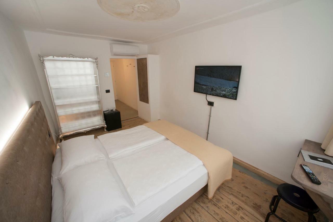 Sir Thomas Bed&More Bozen Exterior foto